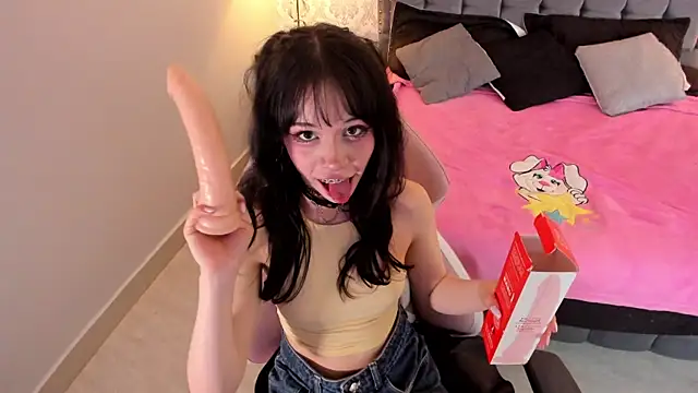 kitticam online show from March 2026 07:39:01 PM