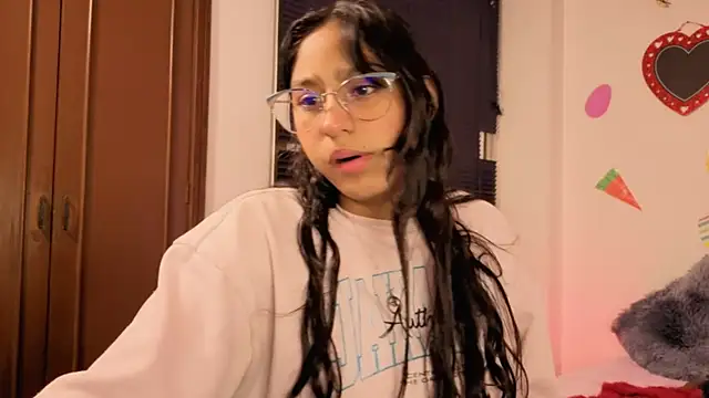 PaulaCutexs online show from April 2026 04:50:02 AM