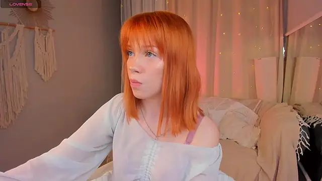 lisa sunny  online show from April 2026 07:58:02 PM