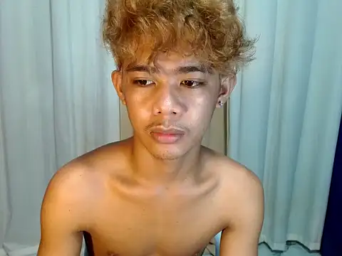 Snapshot of boynextdoorjosh chatting on May 2026 07:13:01 AM boynextdoorjosh online show from May 2026 07:13:01 AM