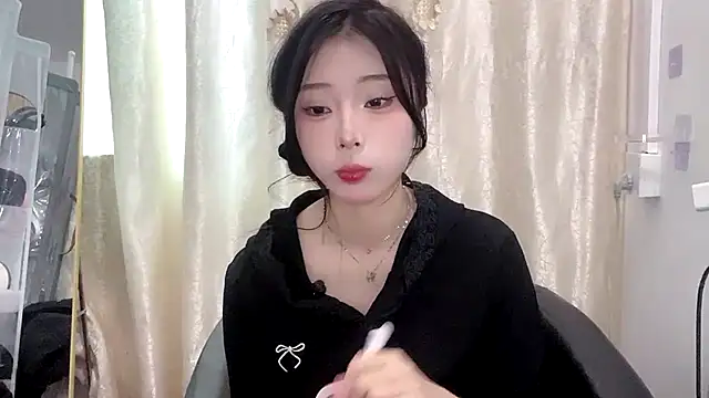 yiyibaby2026 online show from March 2026 02:16:02 AM