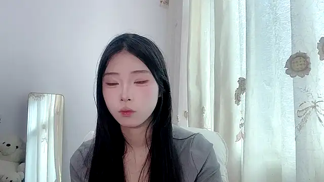 yiyibaby2026 online show from April 2026 02:38:02 AM