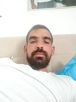 luys23 online show from April 2026 04:04:02 PM