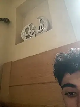 Achrafsad9i online show from April 2026 05:24:02 PM