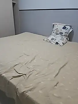 zxc81830 online show from March 2026 01:00:01 PM