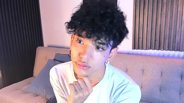 noah travis online show from March 2026 01:33:01 PM