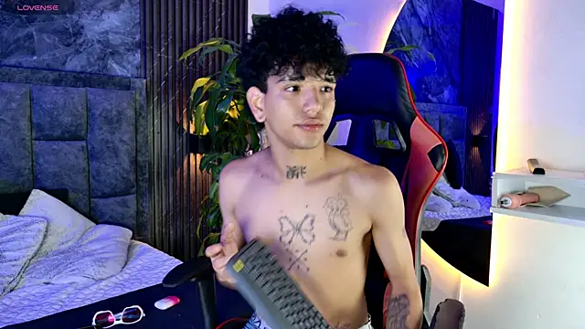 noah travis online show from April 2026 01:23:01 PM