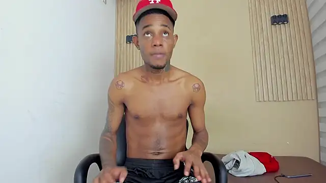 ARLO MORRIS online show from April 2026 04:02:02 AM