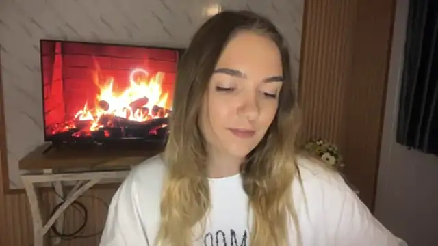 Snapshot of RoxyWet chatting on July 2026 02:45:02 PM RoxyWet online show from July 2026 02:45:02 PM
