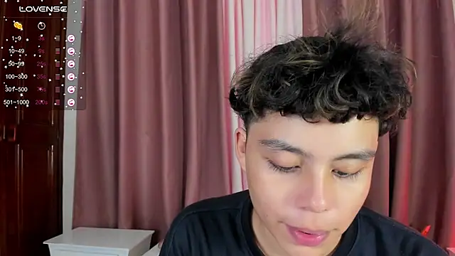 chico medusa online show from March 2026 08:03:01 PM