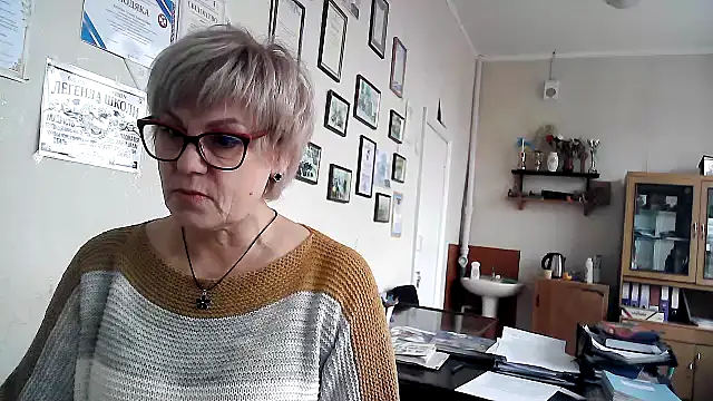 TatkaYang online show from April 2026 11:21:01 AM