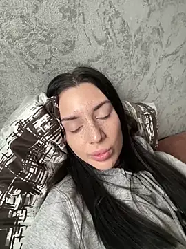 MishellKins online show from April 2026 10:42:02 AM