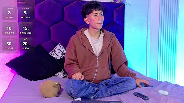 AndyJustgame  online show from April 2026 04:41:01 AM