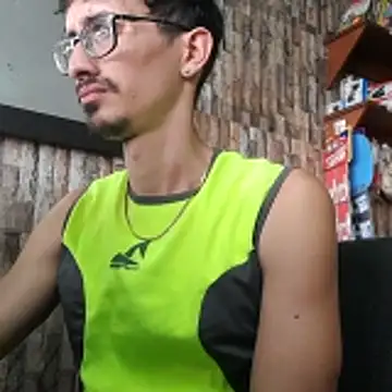 jhosuamoore online show from April 2026 08:15:02 PM