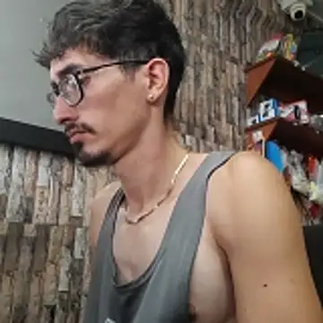 jhosuamoore online show from April 2026 07:47:01 PM