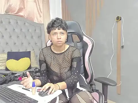 NikiEvanz online show from March 2026 08:01:01 PM