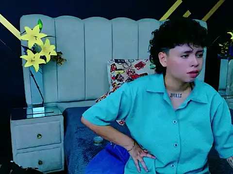 NikiEvanz online show from May 2026 04:54:01 AM