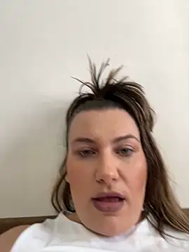 SweetCurvess online show from March 2026 12:44:01 PM