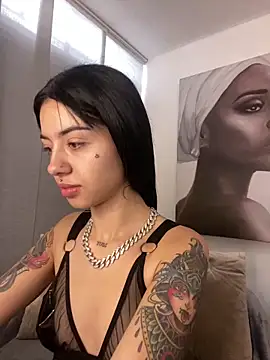 afrodita pinkk online show from March 2026 04:23:01 PM