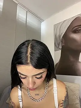 afrodita pinkk online show from March 2026 02:18:01 PM