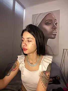 afrodita pinkk online show from April 2026 03:20:01 PM