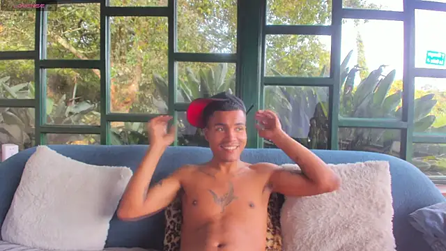 StivennCardona online show from April 2026 09:08:02 PM