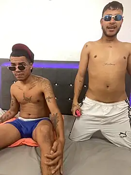 StivennCardona online show from April 2026 08:58:02 PM