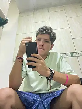 Theus26  online show from March 2026 11:49:02 PM