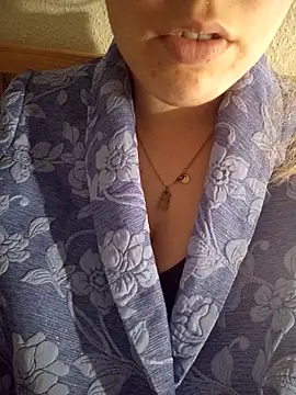 kitsuneniki online show from March 2026 10:25:01 PM