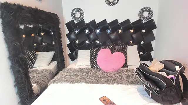 Amarantha rosse online show from April 2026 09:39:33 PM