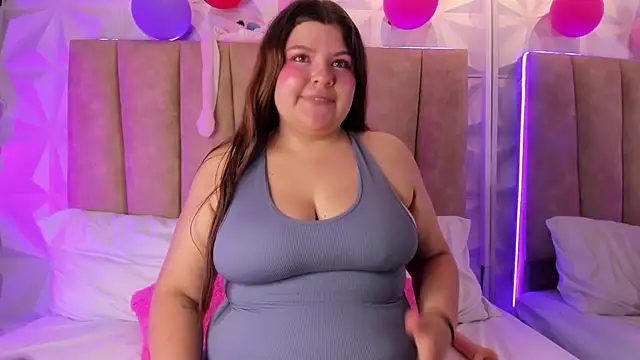 Amelie Fabulous  online show from May 2026 09:53:01 PM