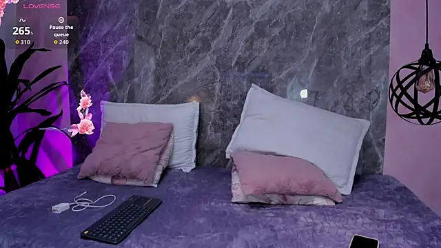 Megan Stein online show from March 2026 06:56:02 PM