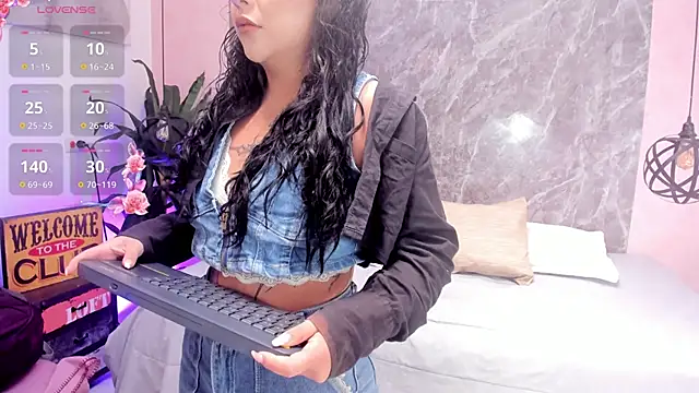 Megan Stein online show from May 2026 07:41:01 PM