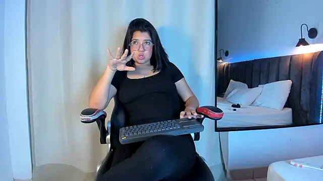 selena  smith1 online show from March 2026 03:23:01 AM