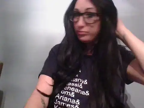 TheVictoriaWolf online show from April 2026 10:12:02 AM