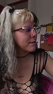 La-venus online show from April 2026 10:16:01 PM