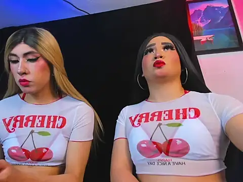 Snapshot of naughty_trans_dolls chatting on June 2026 09:51:01 PM naughty trans dolls online show from June 2026 09:51:01 PM