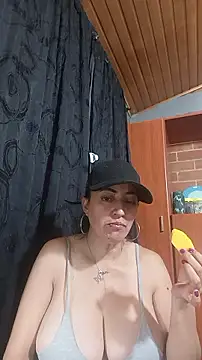 Snapshot of Alexandrina chatting on January 2026 04:01:02 PM Alexandrina online show from January 2026 04:01:02 PM