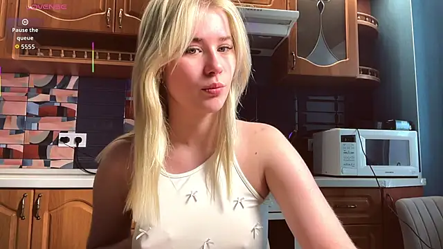 ivygenesis online show from April 2026 03:10:02 AM