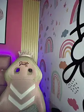 Dakota  LS online show from April 2026 01:01:02 PM