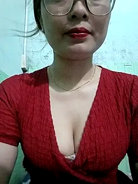 candy flo online show from April 2026 05:33:02 AM