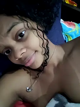 marialuiza2027 online show from April 2026 11:46:02 AM