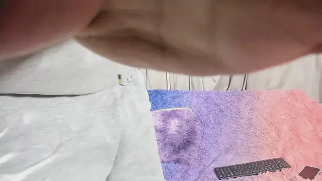 NoahAndBunny online show from April 2026 11:27:01 AM