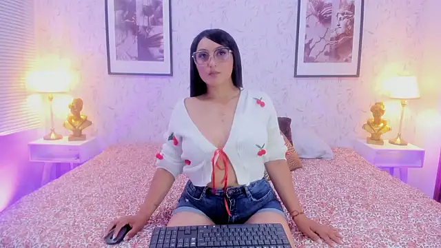 Annie Brm online show from March 2026 07:41:02 PM