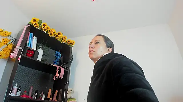 ItsAmara online show from March 2026 01:39:01 PM