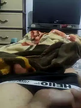 JoyousArray85 online show from April 2026 07:00:01 PM