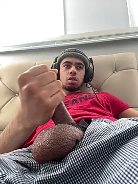 iLoveGirlsOnlyStr8Asf online show from April 2026 01:01:01 PM