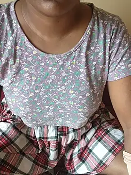 Snapshot of Maya-Tamil chatting on May 2026 09:37:01 AM Maya-Tamil online show from May 2026 09:37:01 AM