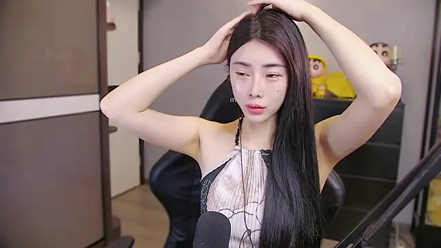 XiaoYuBao- online show from April 2026 03:30:02 PM