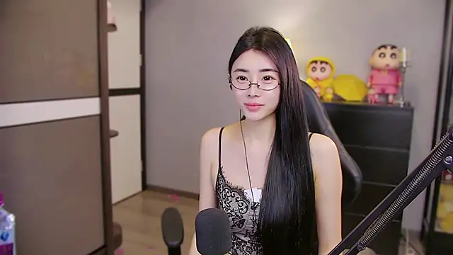 XiaoYuBao- online show from April 2026 07:07:02 PM